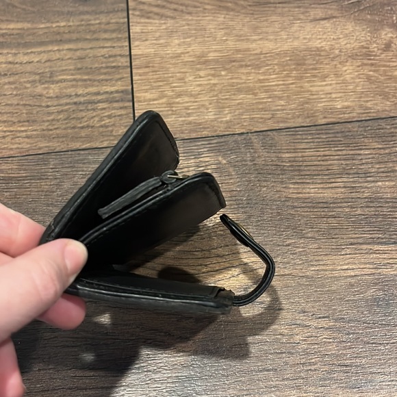 Hand tooled leather wallet - Picture 4 of 6